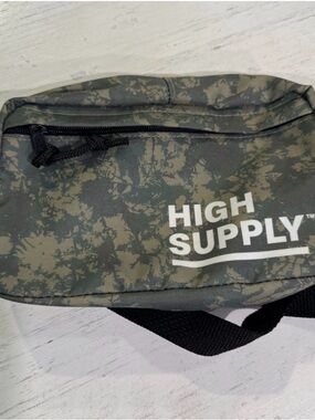 High Supply Men's Green Camo 420 Waist Bag